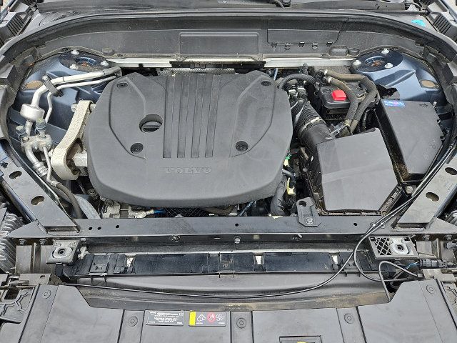 Used 2022 Volvo XC60 B5 Momentum w/ Climate Package AWD/4WD image 29