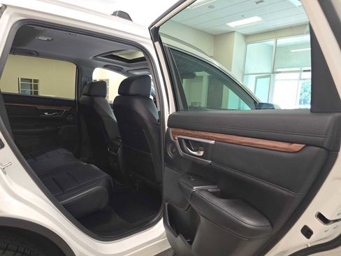 Used 2018 Honda CR-V Touring image 26