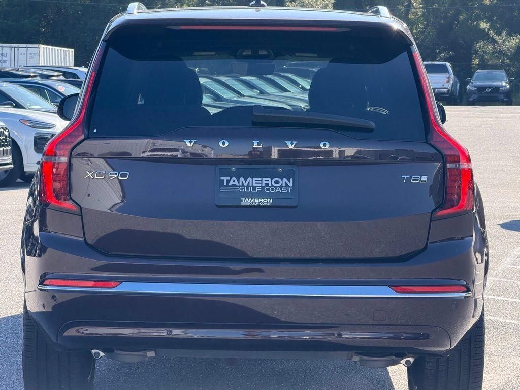 Used 2025 Volvo XC90 T8 Ultra w/ Lounge Package AWD/4WD image 3