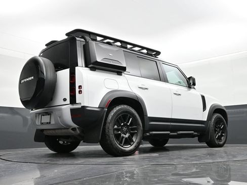 Used 2023 Land Rover Defender 110 S AWD/4WD image 22