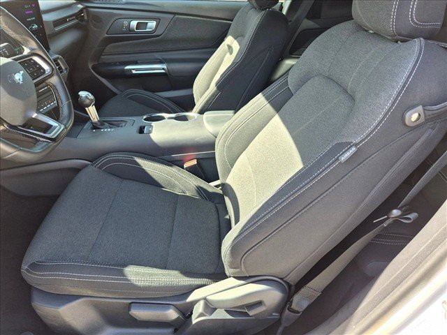 Used 2025 Ford Mustang Coupe RWD image 14