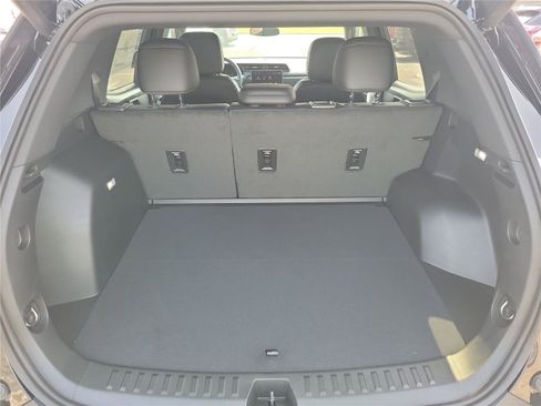 New 2027 GMC Terrain Elevation w/ Elevation Premium Package AWD/4WD image 8