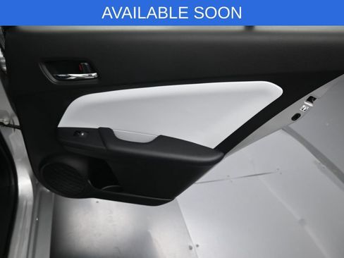 Used 2018 Toyota Prius Four w/ Advanced Technology Package FWD image 33