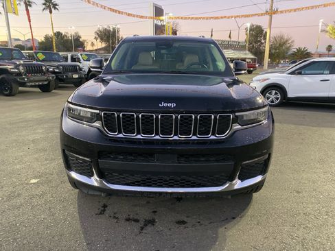 Used 2021 Jeep Grand Cherokee L Limited image 2