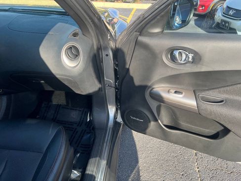 Used 2013 Nissan Juke SL AWD/4WD image 30