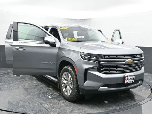 Used 2023 Chevrolet Suburban Premier image 57