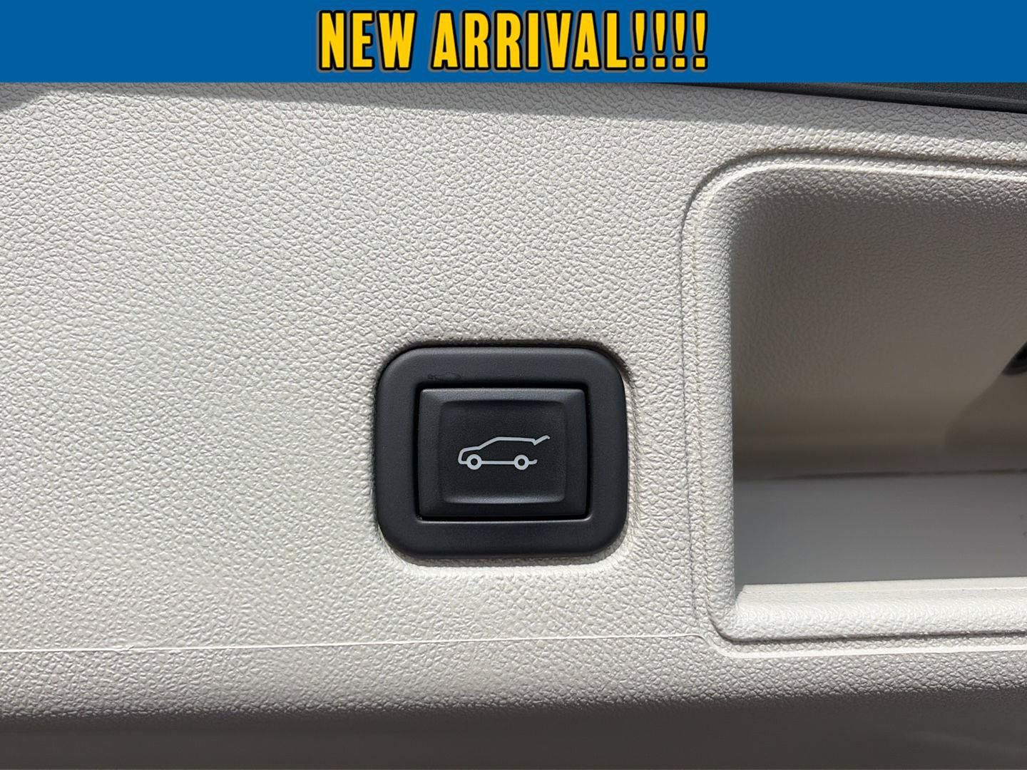 Used 2023 GMC Terrain Denali AWD/4WD image 10