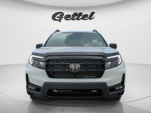 Used 2025 Honda Ridgeline Black Edition image 2