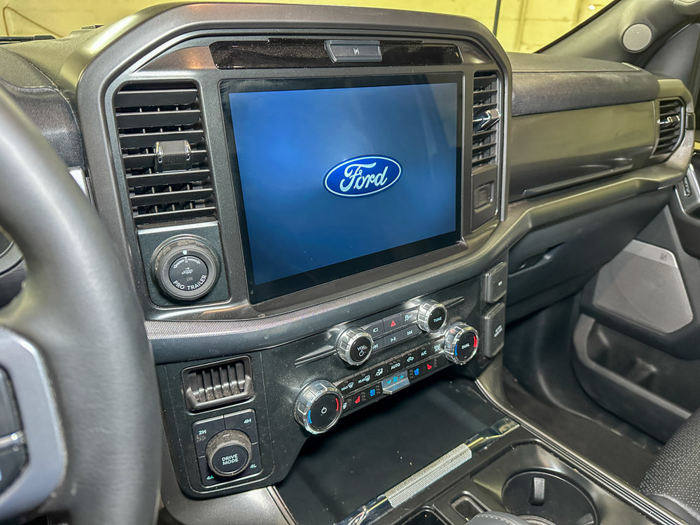 Certified 2025 Ford F150 Lariat w/ Bed Utility Package AWD/4WD image 33