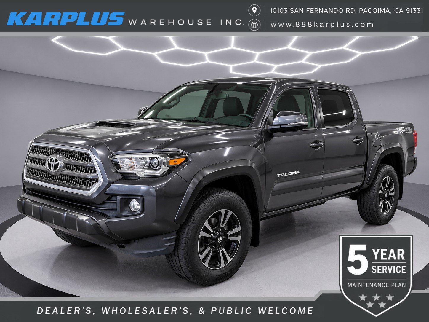 Used 2017 Toyota Tacoma TRD Sport RWD image 1