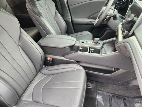 Certified 2025 Lexus TX 500h AWD w/ Technology Package image 16