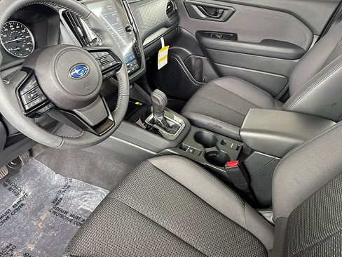 Certified 2025 Subaru Forester Premium AWD/4WD image 10
