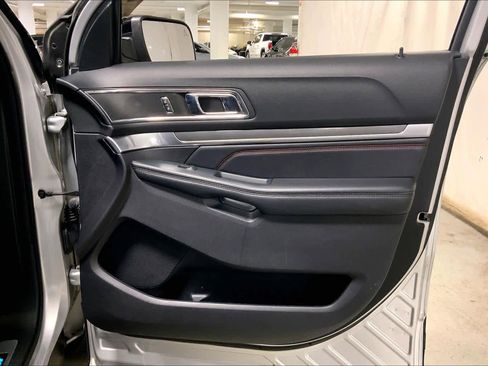 Used 2019 Ford Explorer Sport w/ Equipment Group 401A AWD/4WD image 22