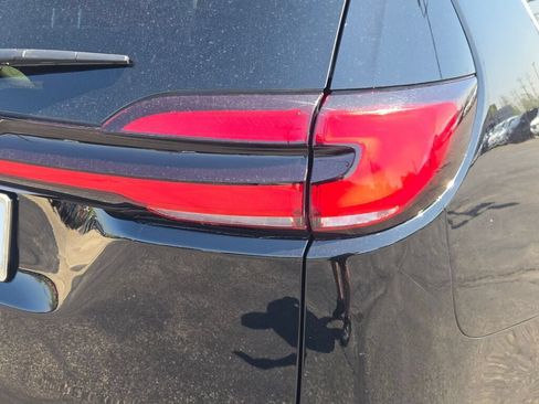 Certified 2024 Chrysler Pacifica Touring-L FWD image 14