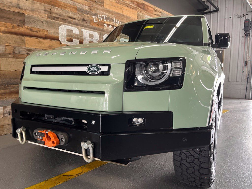 Used 2023 Land Rover Defender 110 75th Limited Edition AWD/4WD image 9