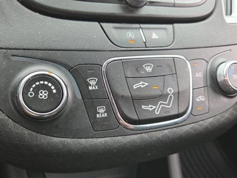 Used 2021 Chevrolet Malibu RS w/ LPO, Convenience Package 2 FWD image 17