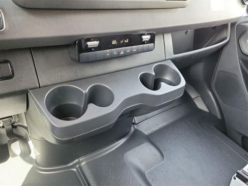 New 2025 Mercedes-Benz Sprinter 2500 image 22