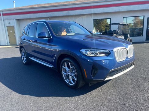 Used 2023 BMW X3 sDrive30i w/ Premium Package w/ZPA image 3