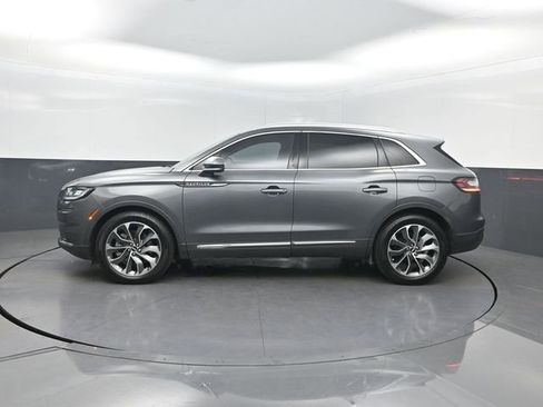 Used 2023 Lincoln Nautilus Reserve FWD image 2