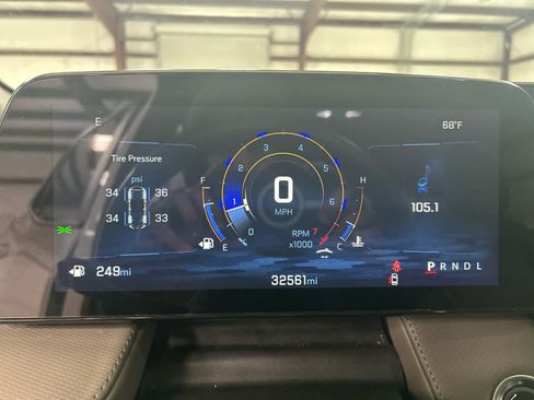 Used 2025 Chevrolet Equinox LT w/ Convenience Package II image 13