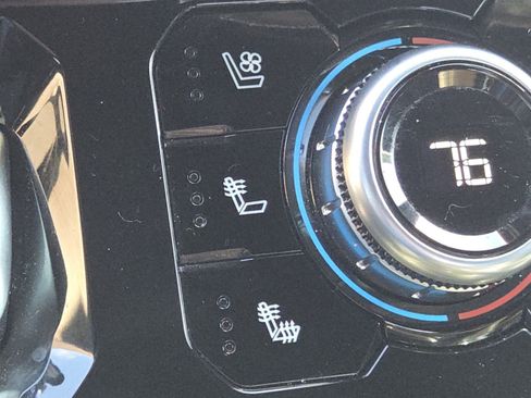 Used 2023 GMC Sierra 1500 Denali w/ Technology Package image 5