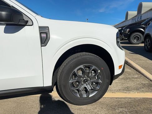 New 2025 Ford Maverick XLT image 5