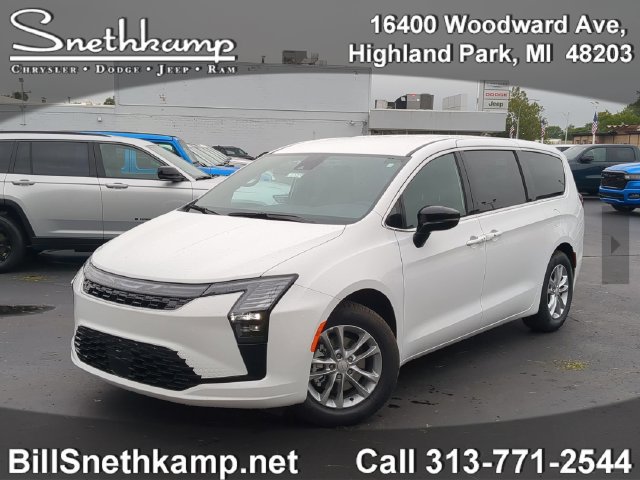 New 2027 Chrysler Pacifica Select FWD image 1