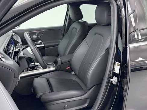 Certified 2025 Mercedes-Benz GLA 250 4MATIC image 15