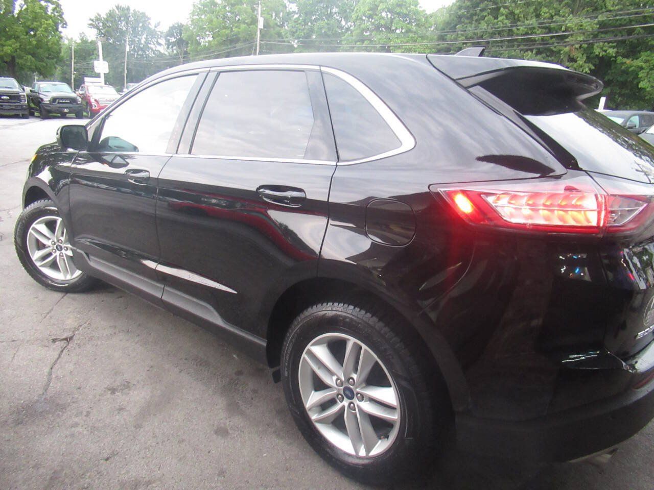 Used 2018 Ford Edge SEL w/ Equipment Group 201A AWD/4WD image 13
