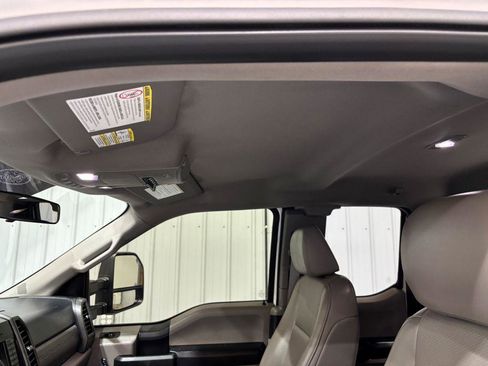 Used 2019 Ford F250 XL w/ Power Equipment Group AWD/4WD image 15