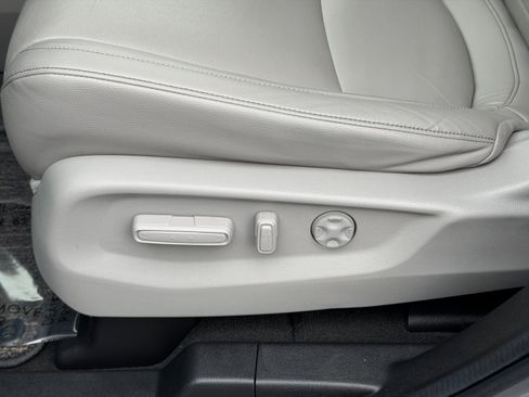 Used 2024 Honda Odyssey Touring image 14