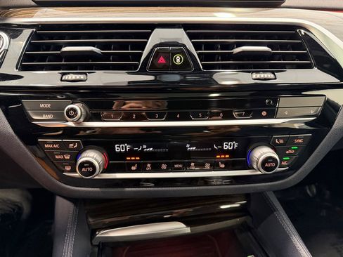 Used 2020 BMW 540i RWD image 38