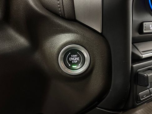 Used 2019 Chevrolet Silverado 1500 LT w/ Texas Edition AWD/4WD image 20