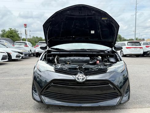 Used 2017 Toyota Corolla LE FWD image 12