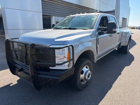 Used 2023 Ford F350 XL w/ FX4 Off-Road Package AWD/4WD image 2