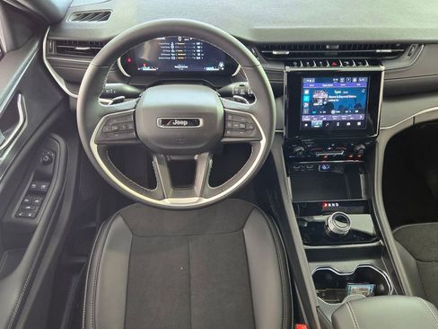 New 2025 Jeep Grand Cherokee L Laredo RWD image 11