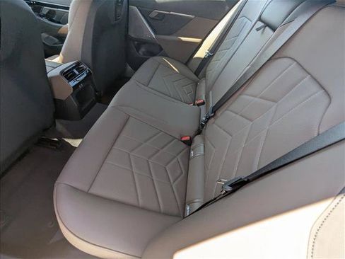 Used 2026 BMW 530i w/ M Sport Package RWD image 15