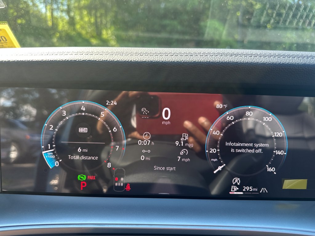 New 2026 Volkswagen Tiguan SE R-Line AWD/4WD image 13