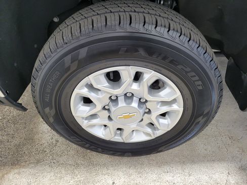 Certified 2024 Chevrolet Silverado 2500 LTZ image 46