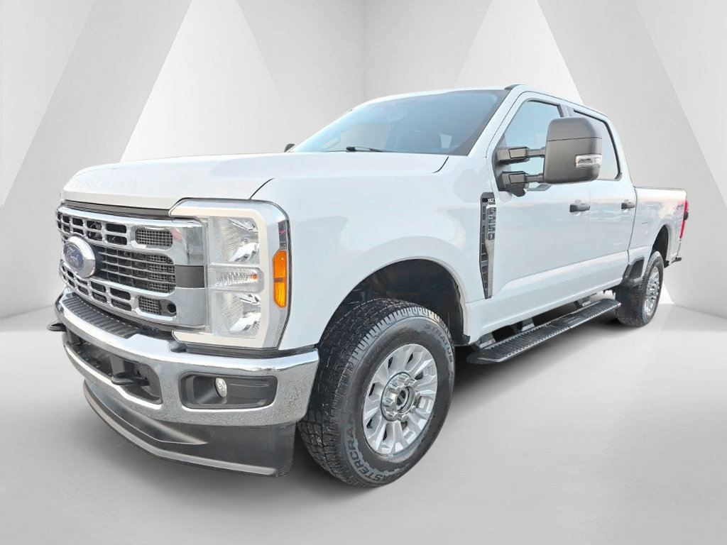 Used 2023 Ford F250 XLT w/ 360-Degree Camera Package AWD/4WD image 3