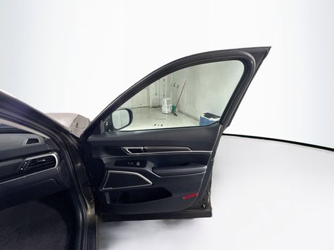 Used 2025 Kia Telluride S AWD/4WD image 35
