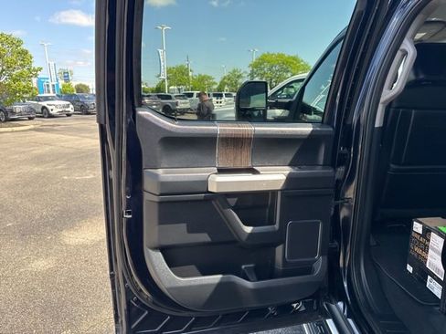 Used 2021 Ford F350 Lariat w/ Lariat Value Package AWD/4WD image 12