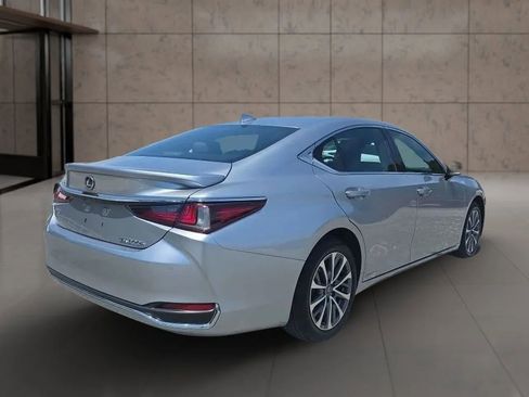 Used 2022 Lexus ES 300h w/ Premium Package FWD image 7