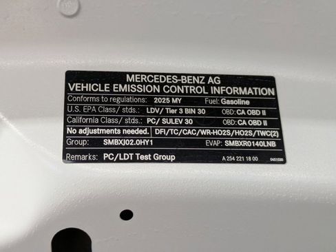 Certified 2025 Mercedes-Benz GLC 300 image 26