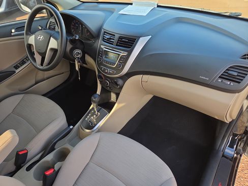 Used 2017 Hyundai Accent SE image 17