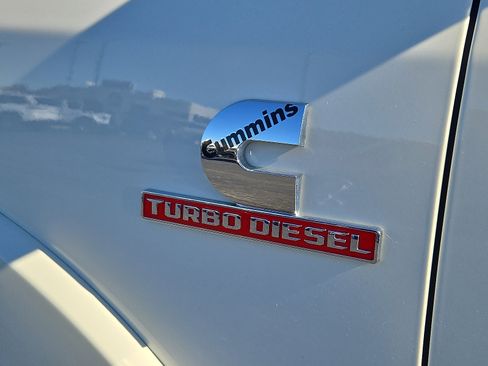 Used 2022 RAM 2500 Limited image 9
