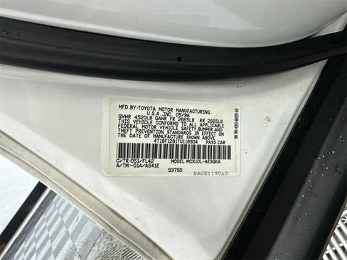 Used 1996 Toyota Avalon XL image 27