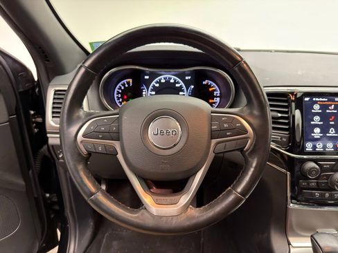 Used 2020 Jeep Grand Cherokee Limited image 13