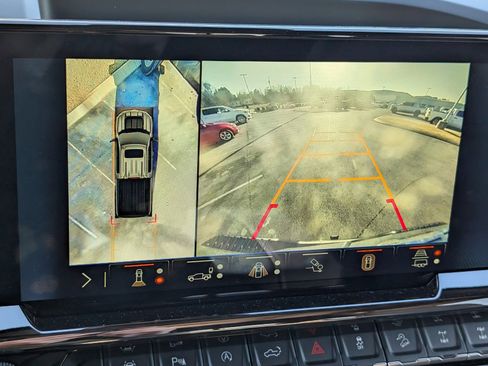 Used 2025 Chevrolet Silverado 1500 ZR2 w/ Technology Package image 12