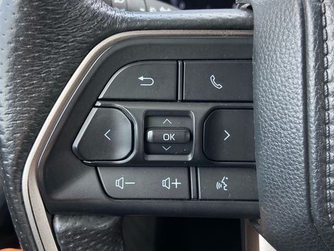 Used 2024 Toyota Tacoma TRD Off-Road AWD/4WD image 21